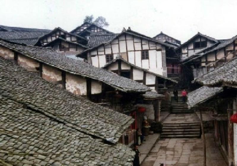 42岁玄彬婚后生活甜如蜜!暂停工作陪伴孙艺珍,夫妻常出国旅游